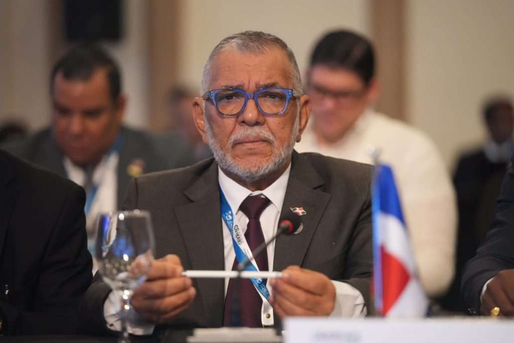 RD firma acuerdo enfrentará cambio climático con certificación hidrógeno