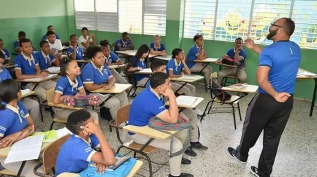 Minerd indica en concurso de oposición docente aprobaron 13 mil y reprobaron 45 mil