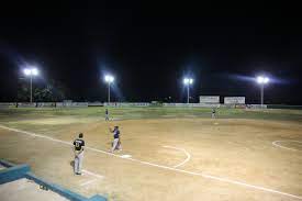 Edesur electrifica e ilumina Estadio de softbol Rafael Segura, en Comendador, Elías Piña
