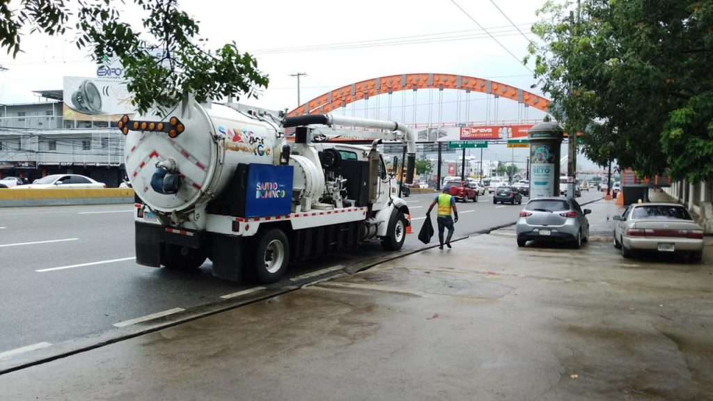 Brigadas de la Alcaldía del DN realizan labores preventivas para mitigar efectos de las lluvias