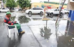 Residentes en Villa Juana reclaman drenaje pluvial
