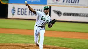 LUIS MORENO GANA NOVATO DEL AÑO DE LIDOM