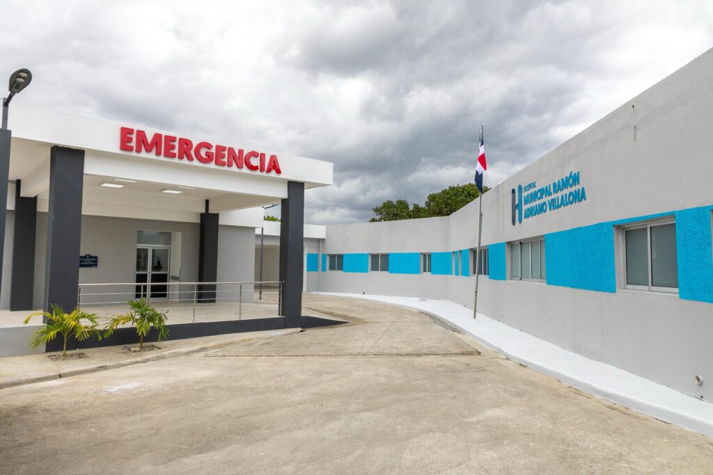 Raquel Peña entrega ocho obras en Santiago Rodríguez y Dajabón