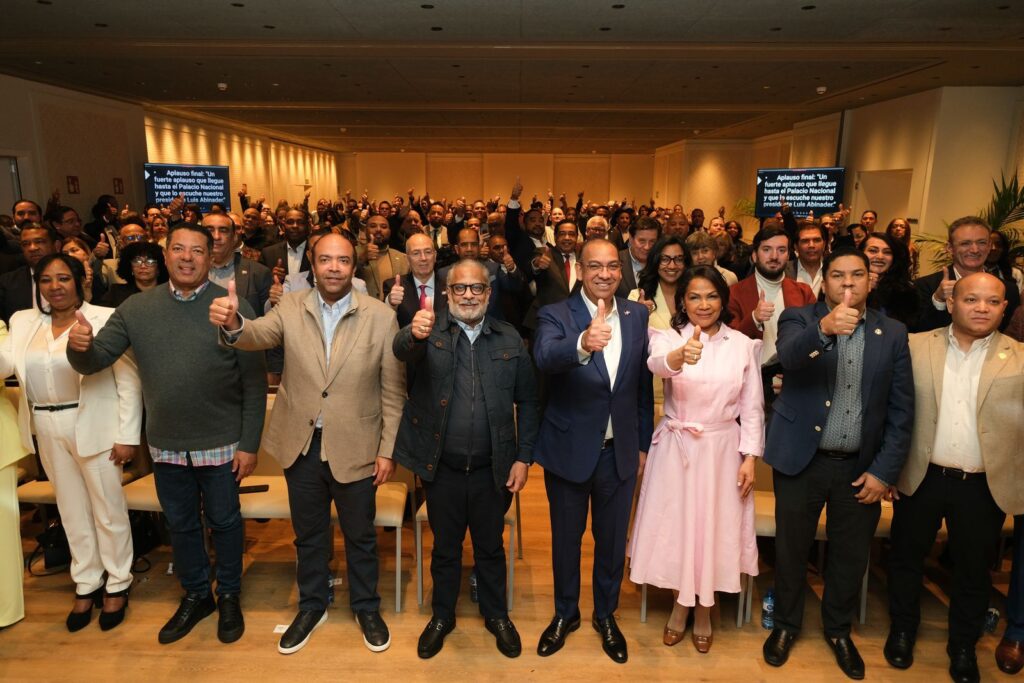 Deligne exhorta en España a fortalecer identidad y principios del PRM