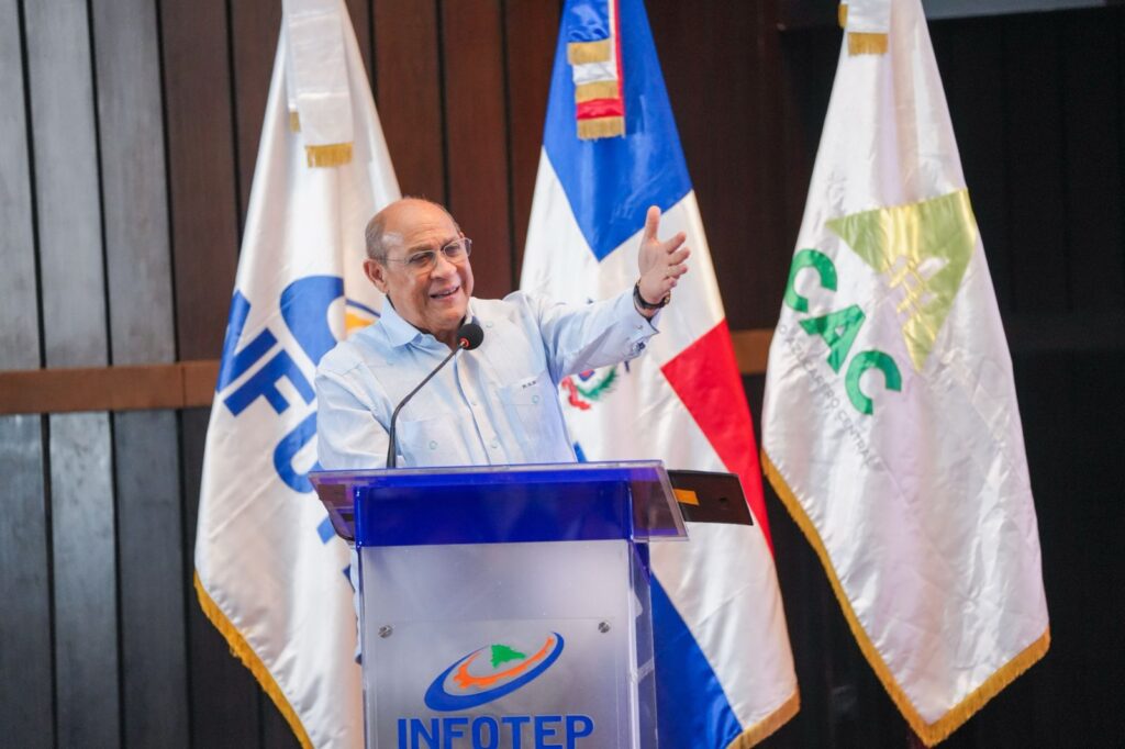 Infotep y Fundación Central Barahona entregan certificados a más de 300 participantes