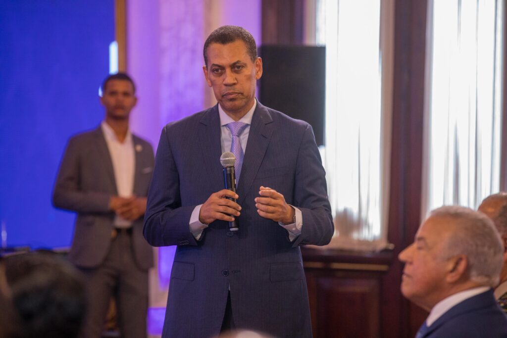 Gobierno implementa plan para bloquear señal en las cárceles