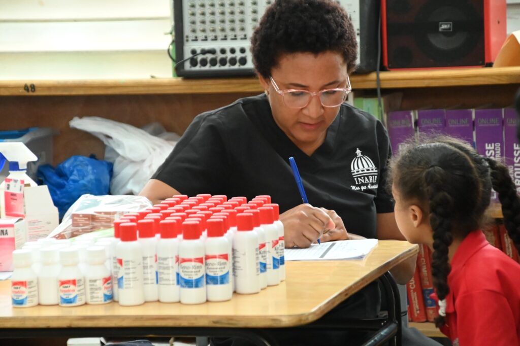 Inabie refuerza la salud preventiva para mantener a los estudiantes en las aulas