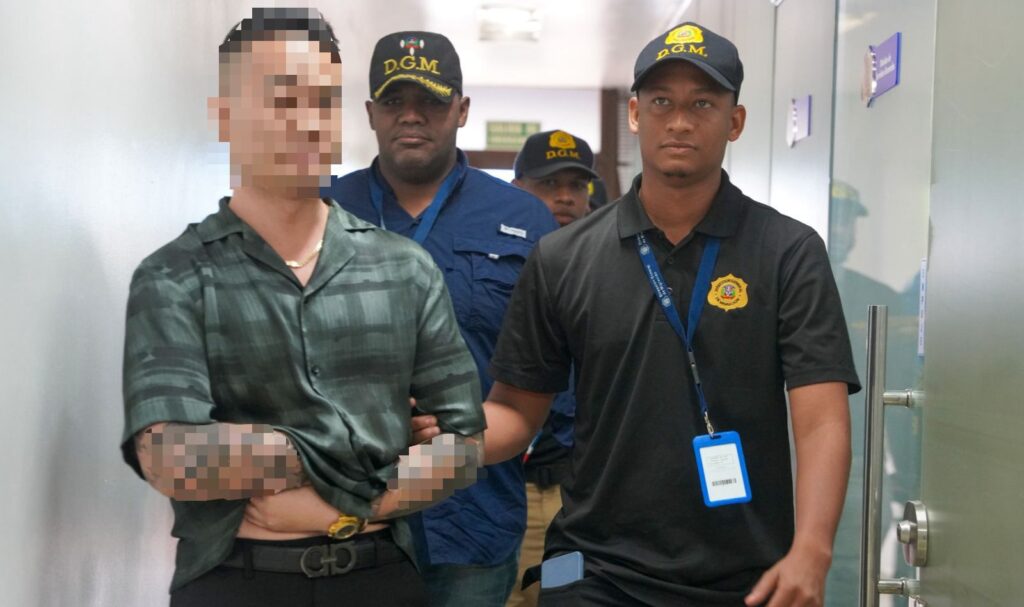 Impunen multa a tienda china Mudan por contratar haitianos indocumentados