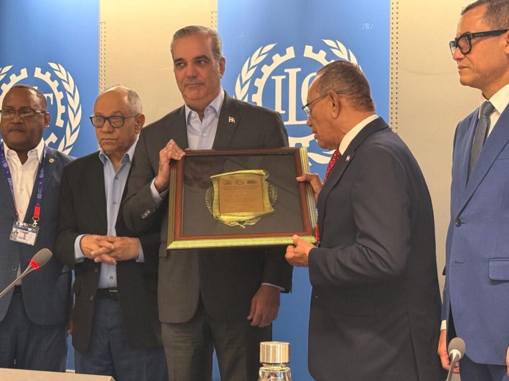 Abinader es reconocido por Centrales Sindicales RD en la OIT por su compromiso con la clase trabajadora