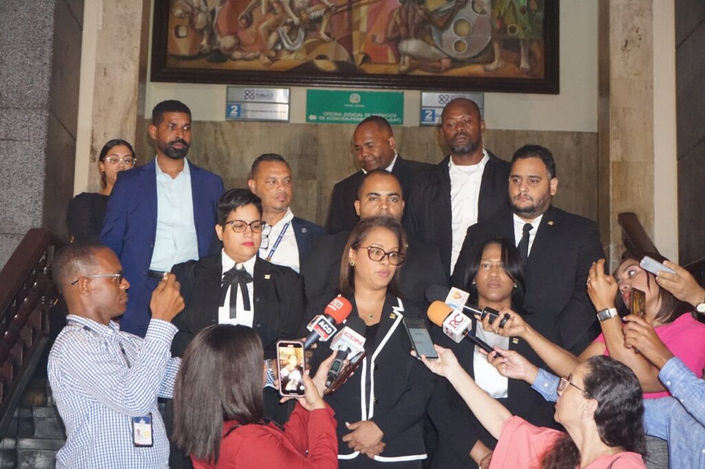 Operación Lobo:Más de RD$100 millones en sobornos sustentados con más de 500 pruebas