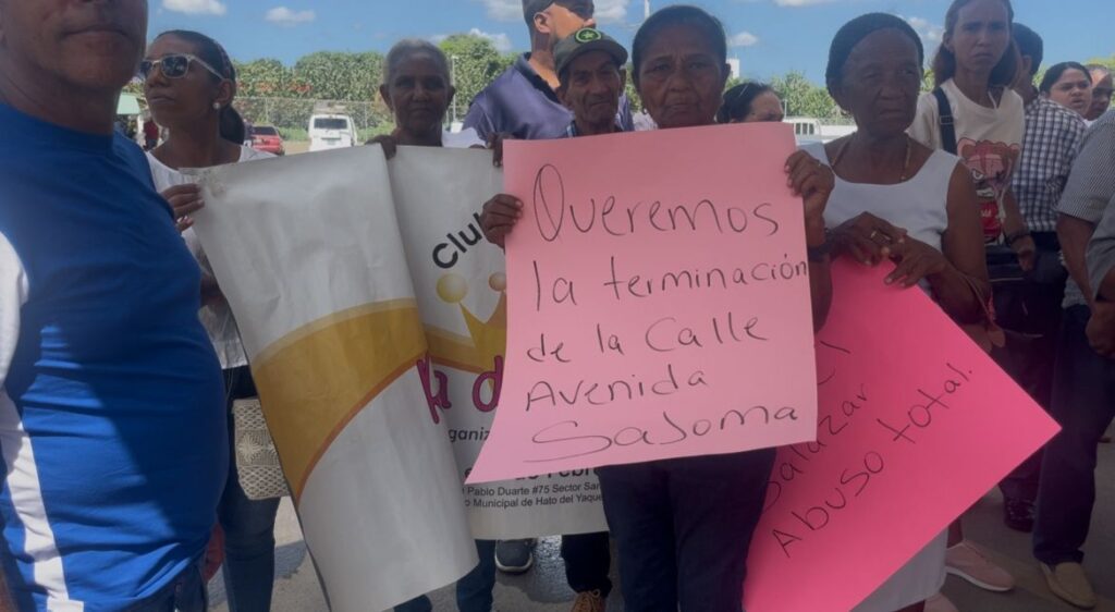 Concejo Comunitario Hato del Yaque reclama la terminación de la carretera de SAJOMA