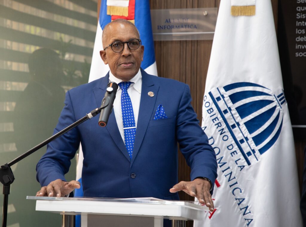 Contralor propone alianzas interinstitucionales con Escuela de Control Interno renovada