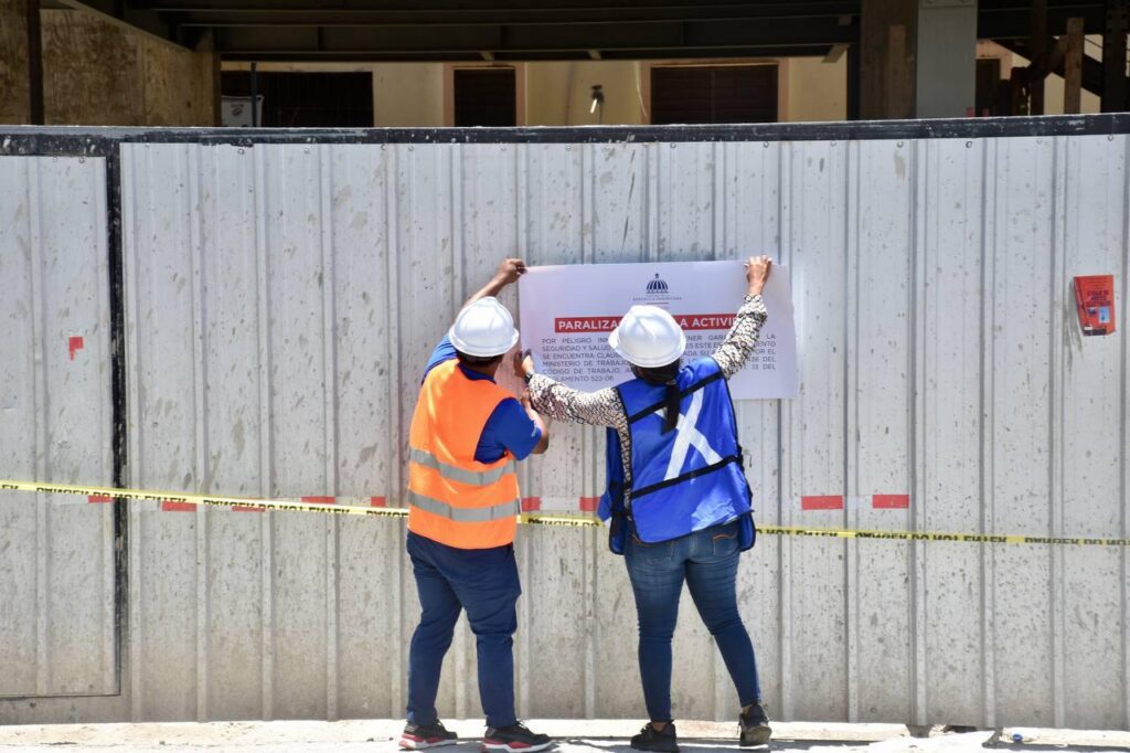 Ministerio de Trabajo paralizó construcción de 15 torres de 33 inspeccionadas en el Distrito Nacional