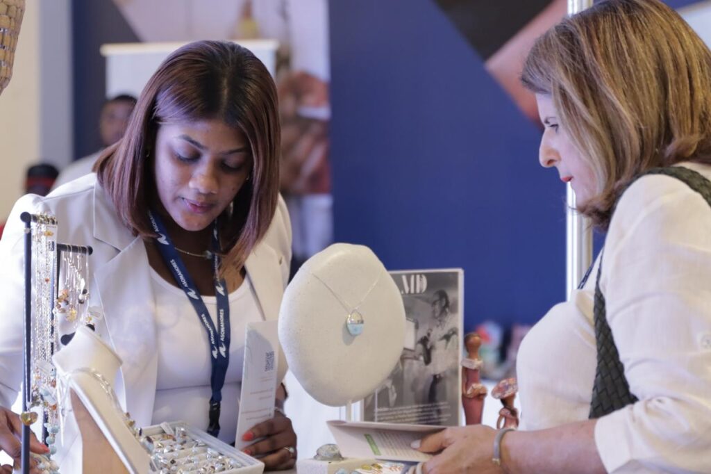 Dirección de Desarrollo Social Supérate impulsa proyectos sociales en el sector turístico