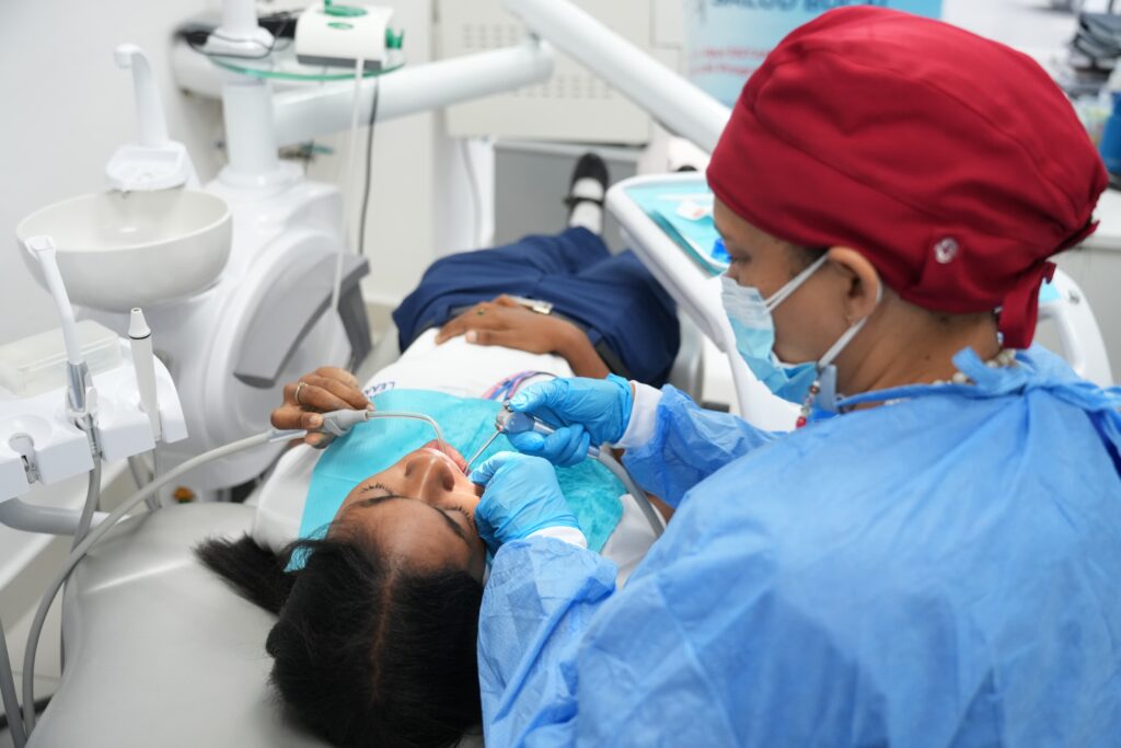 Inabie atiende más de 300 citas médicas estudiantiles en primer mes de clases