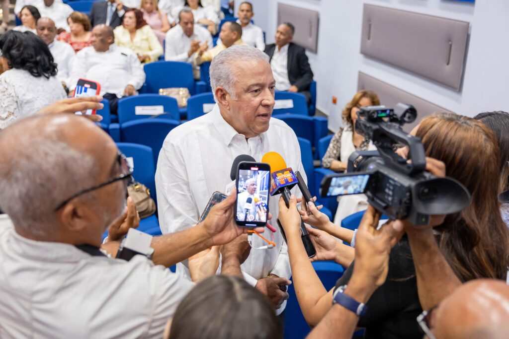 Andrés Bautista reitera que el presidente está combatiendo la corrupción